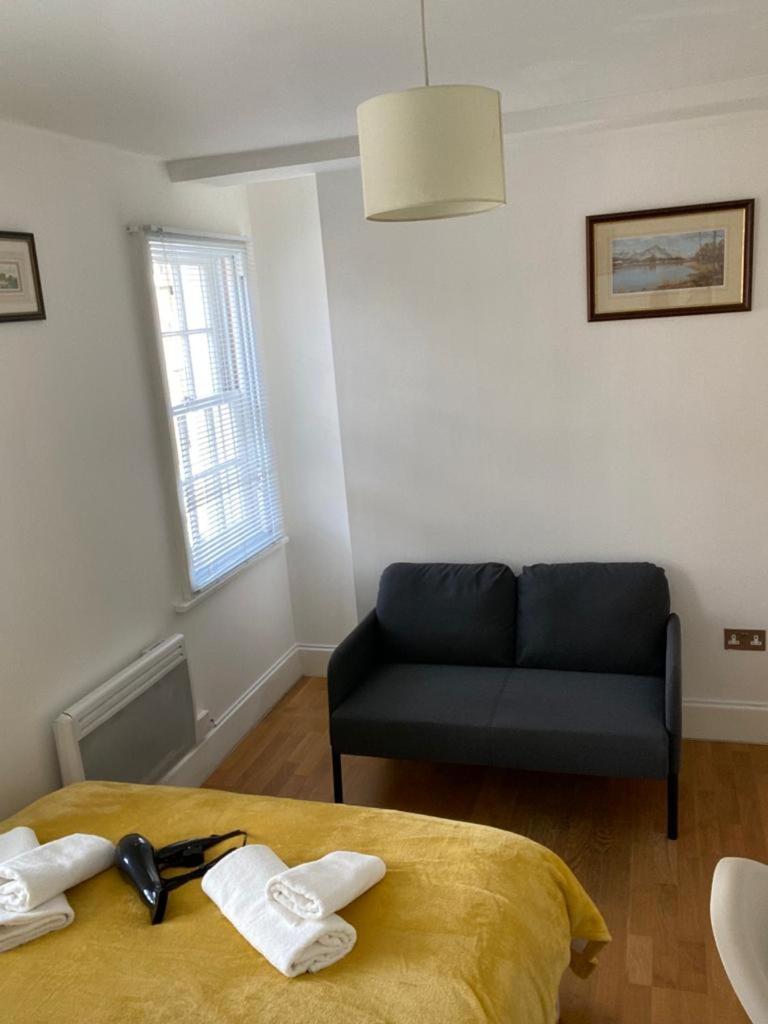 Quarto em Acomodações Particulares Lovely Private In Euston, *