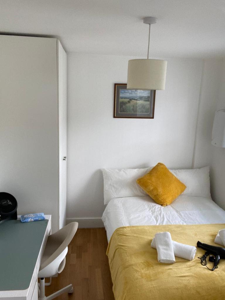 Lovely Private In Euston,