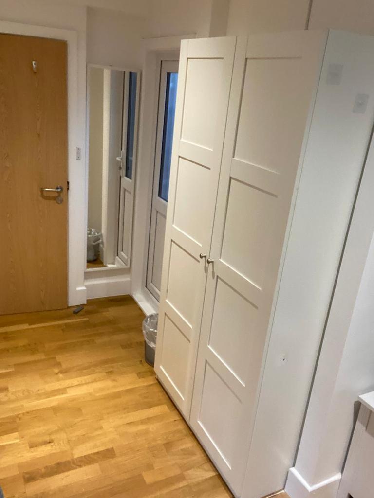 Lovely Private In Euston, *