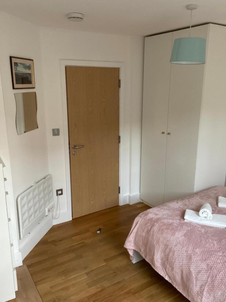 Lovely Private In Euston, *