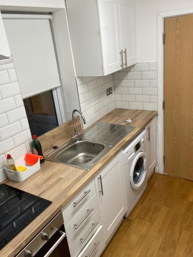 Lovely Private In Euston, Quarto em Acomodações Particulares *